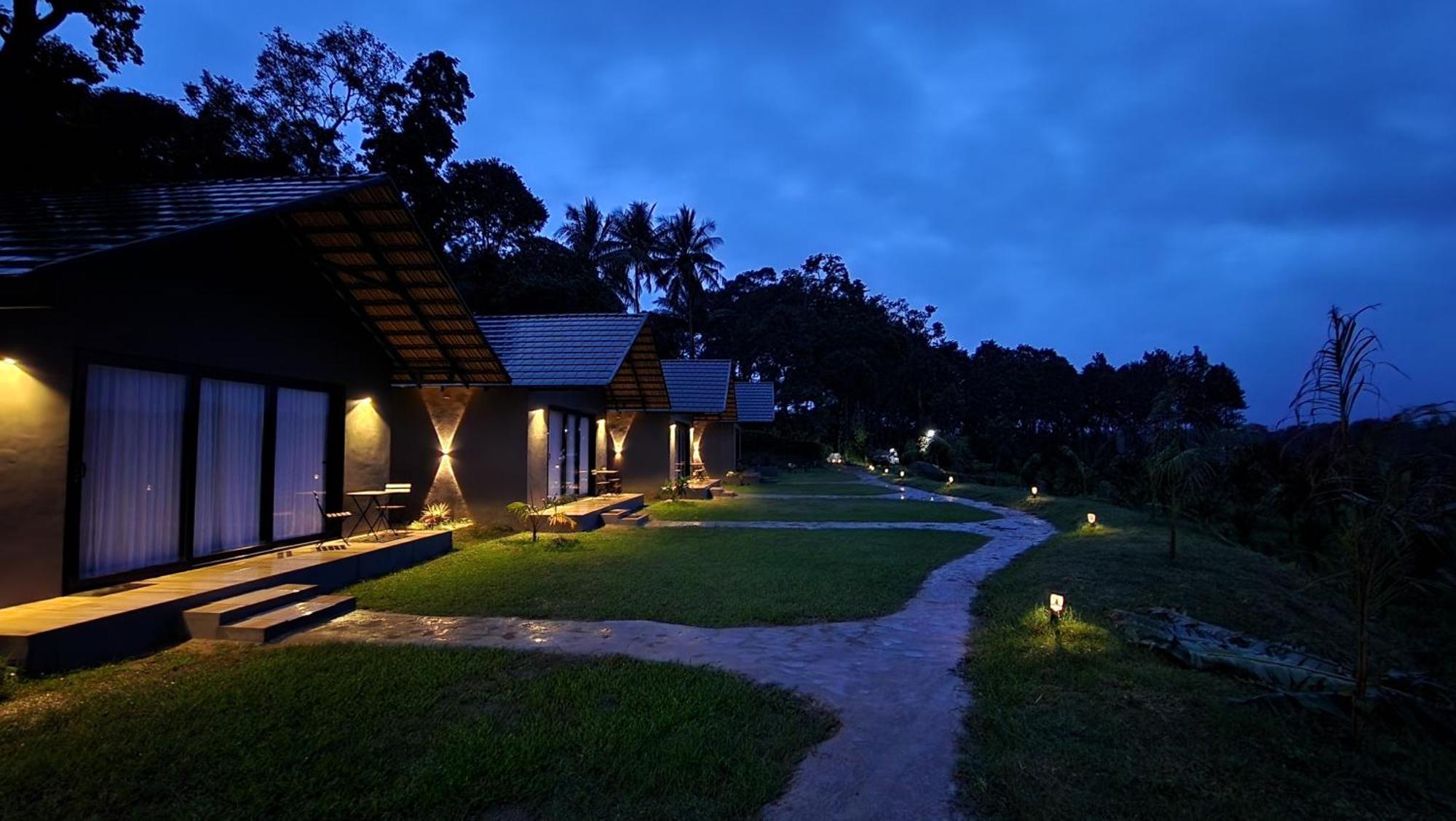 Bendheka - Cliff Front Cottages Coorg Gonikoppal 外观 照片
