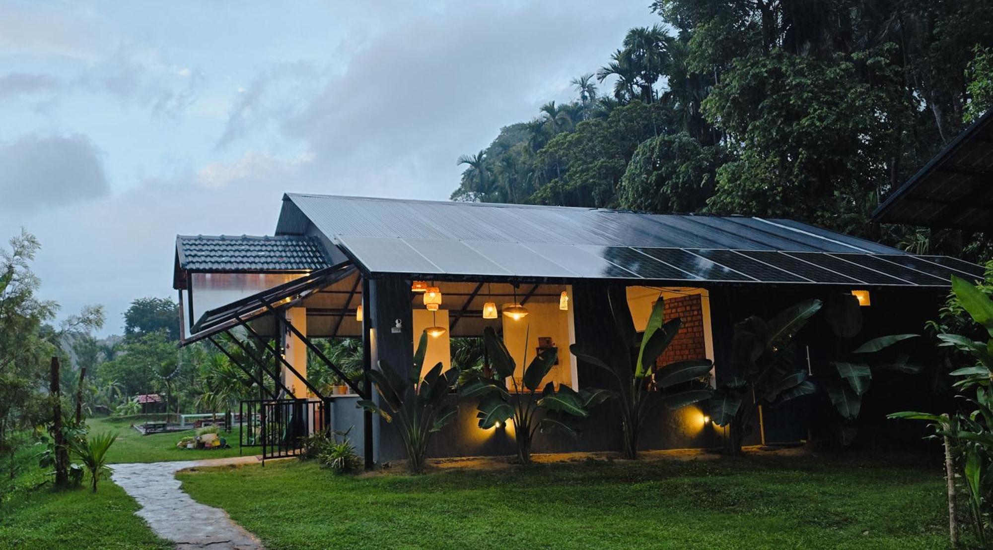 Bendheka - Cliff Front Cottages Coorg Gonikoppal 外观 照片