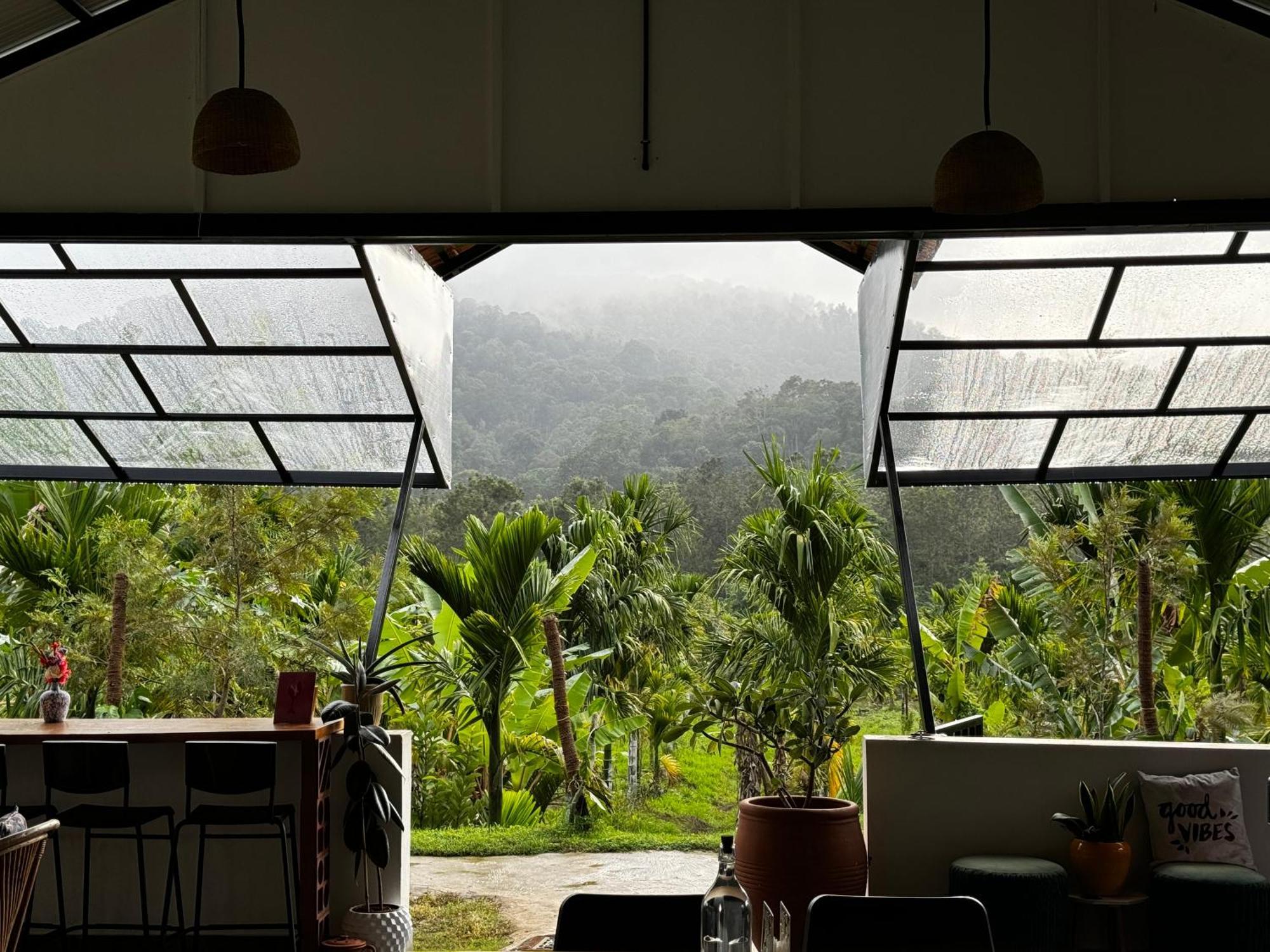 Bendheka - Cliff Front Cottages Coorg Gonikoppal 外观 照片