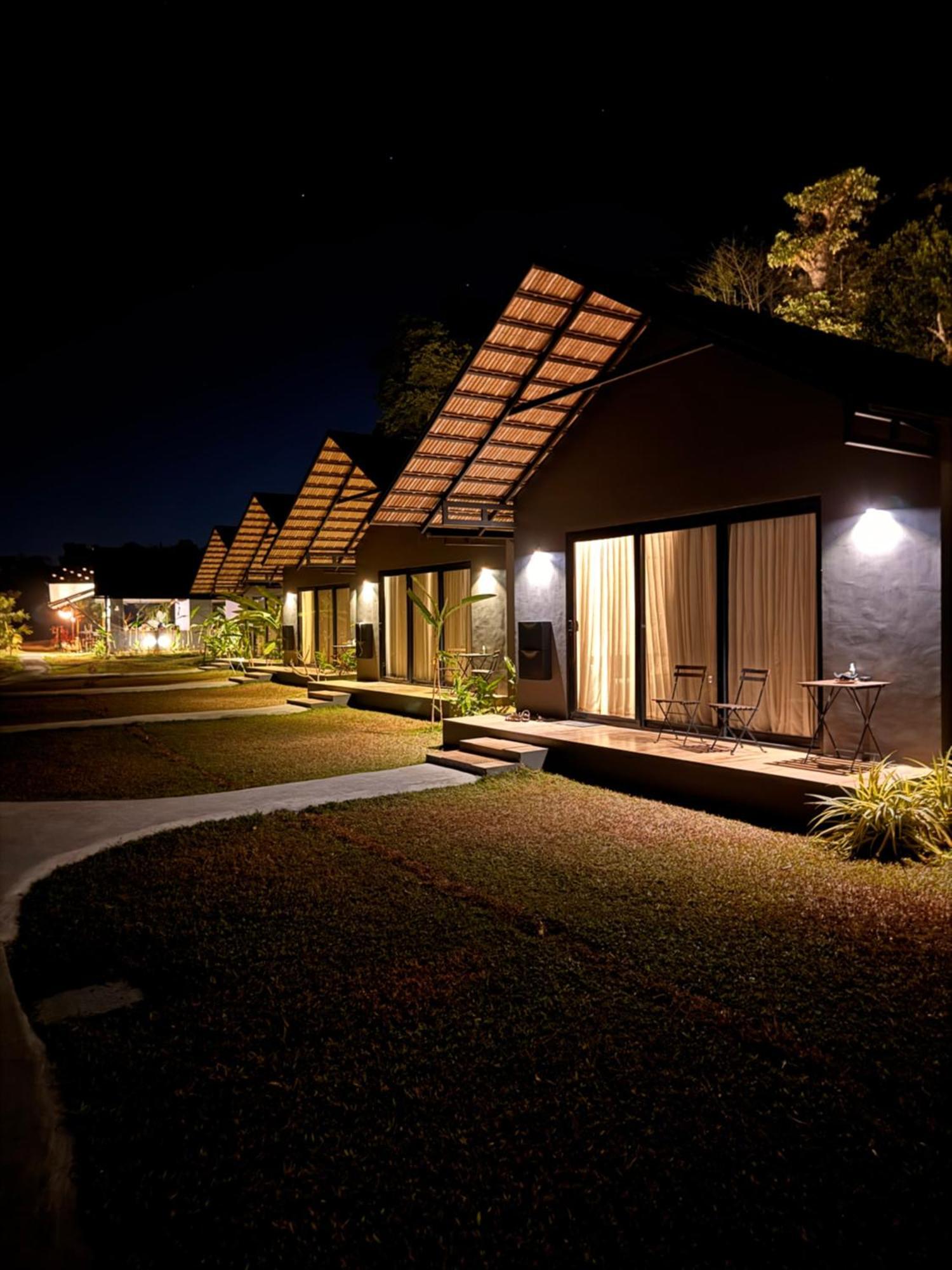 Bendheka - Cliff Front Cottages Coorg Gonikoppal 外观 照片